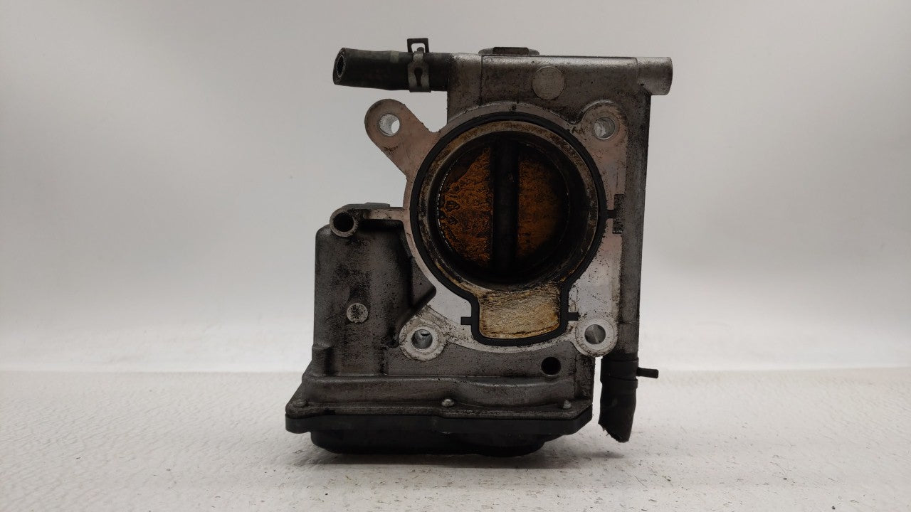 2006-2013 Mazda 3 Throttle Body P/N:L3R4 13 640 L3G2 13 640 A, P53N 13 640 Fits Fits 2006 2007 2008 2009 2010 2011 2012 2013