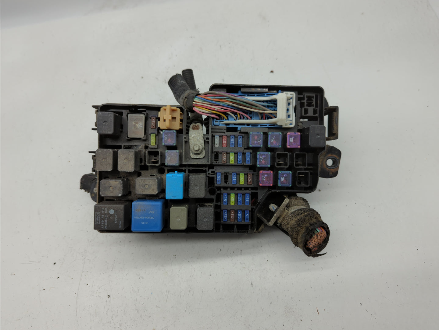 2011 Mazda 3 Fusebox Fuse Box Panel Relay Module P/N:BBM6-66791 Fits OEM Used Auto Parts - Oemusedautoparts1.com