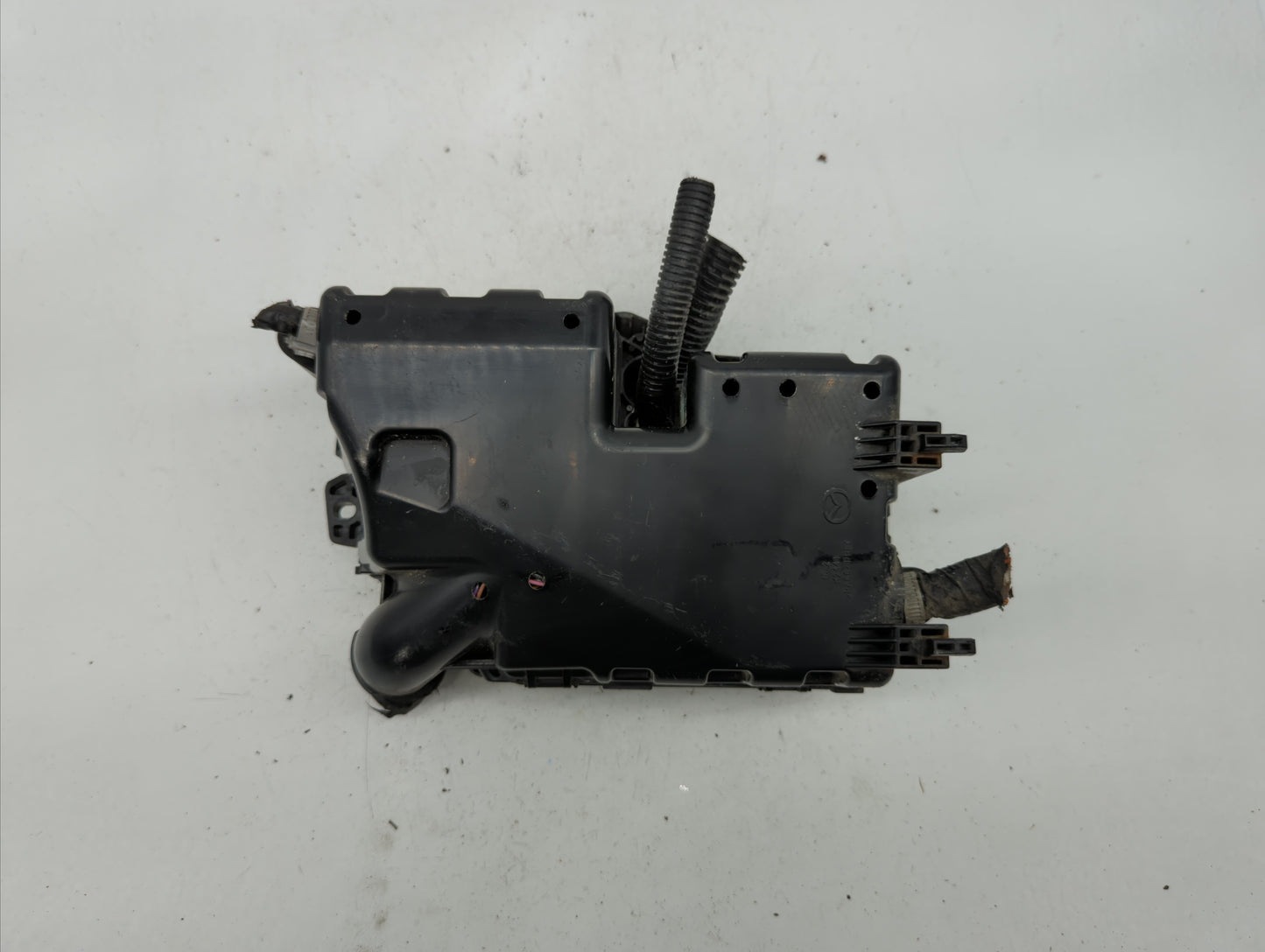 2011 Mazda 3 Fusebox Fuse Box Panel Relay Module P/N:BBM6-66791 Fits OEM Used Auto Parts - Oemusedautoparts1.com