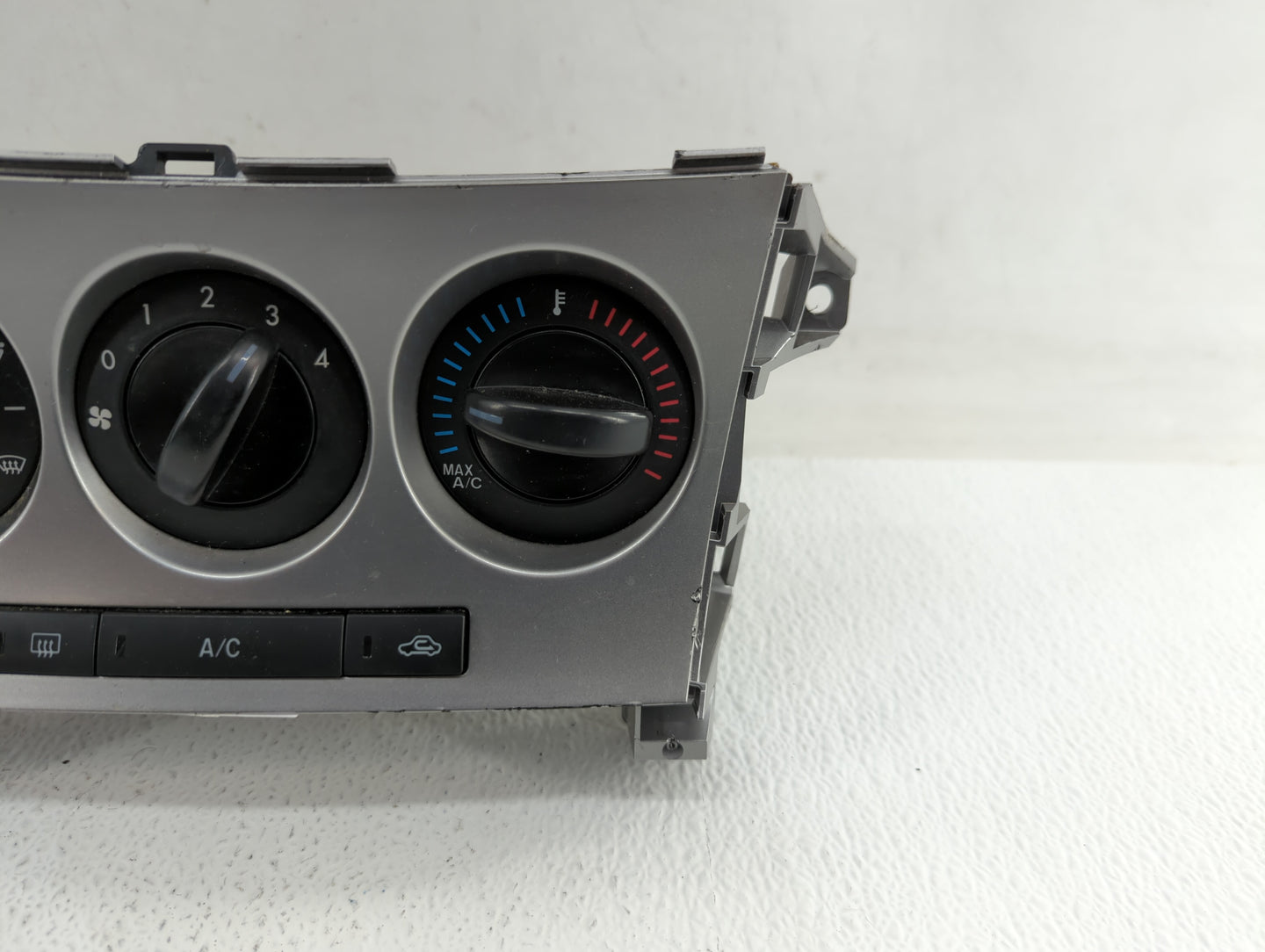 2010-2011 Mazda 3 Climate Control Module Temperature AC/Heater Replacement P/N:BBM4 1A20 BBM4 0K16, BBM4 0E27 Fits Fits 2010