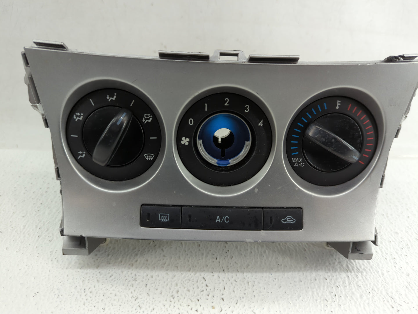 2010-2011 Mazda 3 Climate Control Module Temperature AC/Heater Replacement P/N:BBM4 1A20 BBM4 0K16, BBM4 0E27 Fits Fits 2010