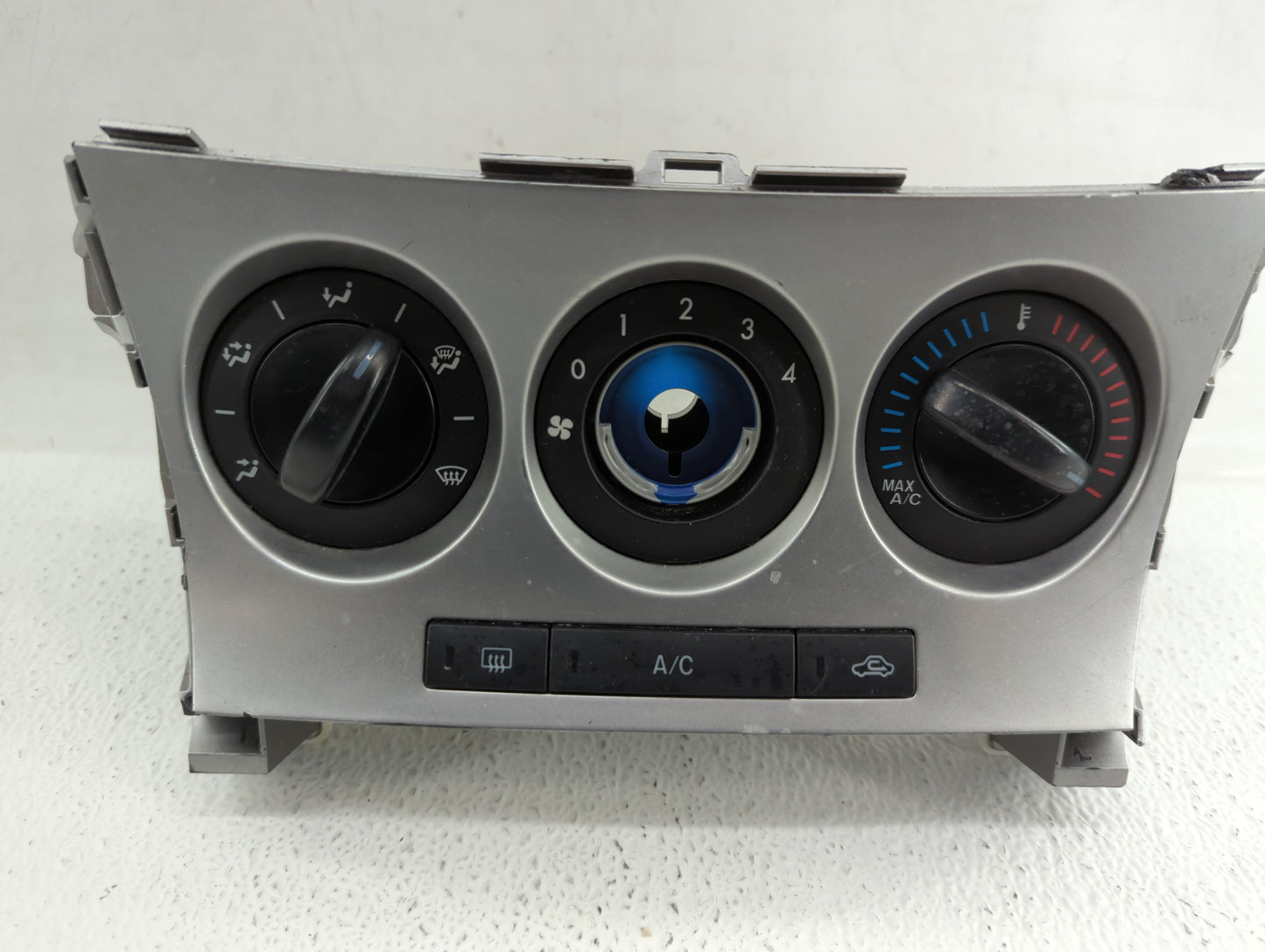 2010-2011 Mazda 3 Climate Control Module Temperature AC/Heater Replacement P/N:BBM4 1A20 BBM4 0K16, BBM4 0E27 Fits Fits 2010