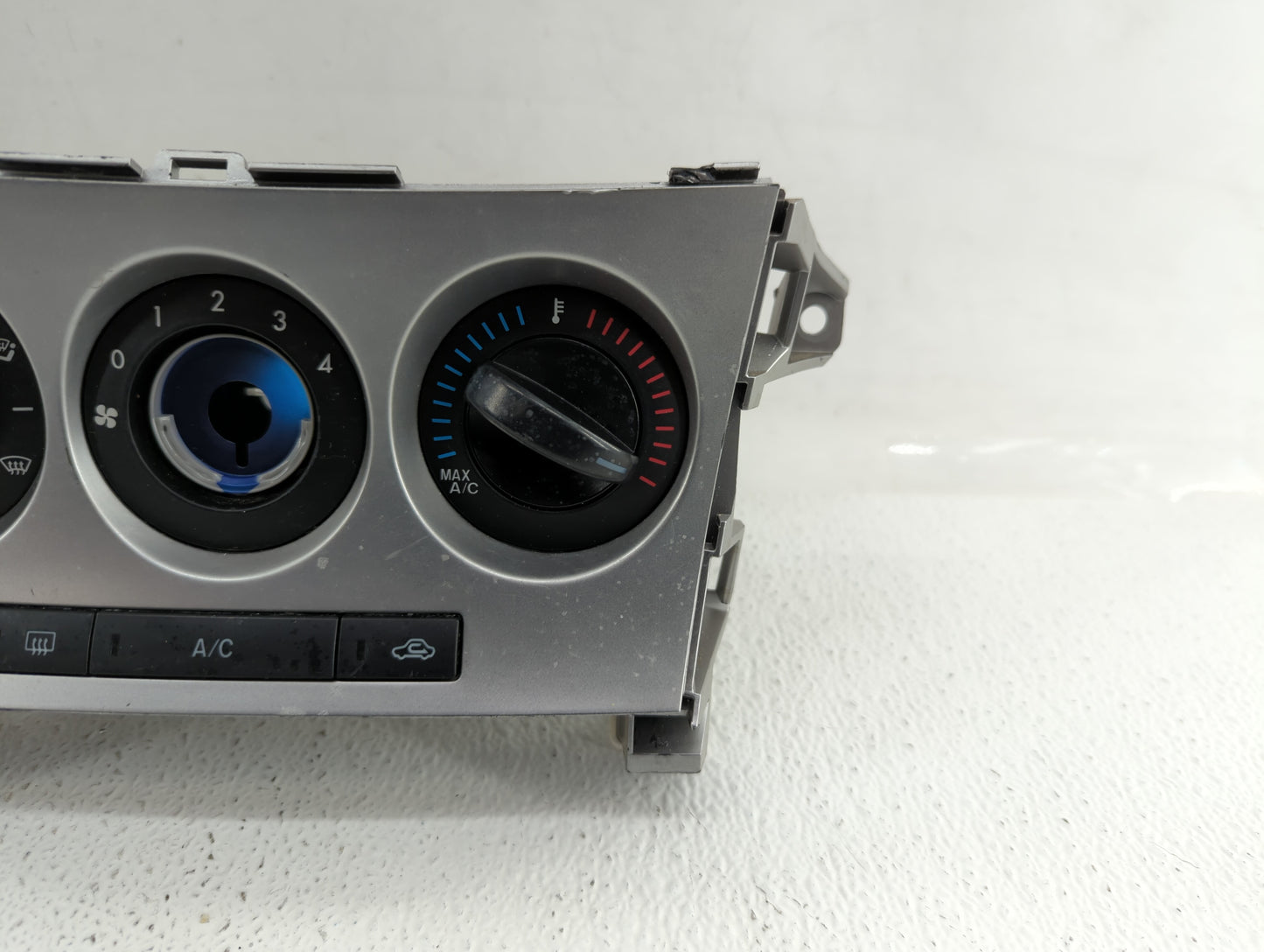 2010-2011 Mazda 3 Climate Control Module Temperature AC/Heater Replacement P/N:BBM4 1A20 BBM4 0K16, BBM4 0E27 Fits Fits 2010