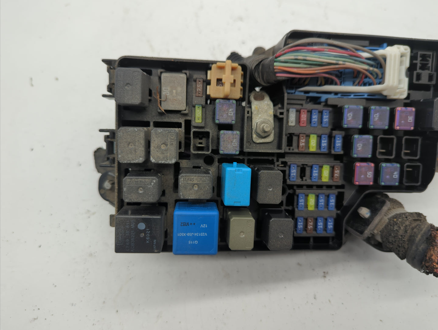 2011 Mazda 3 Fusebox Fuse Box Panel Relay Module P/N:BBM6-66791 Fits OEM Used Auto Parts - Oemusedautoparts1.com