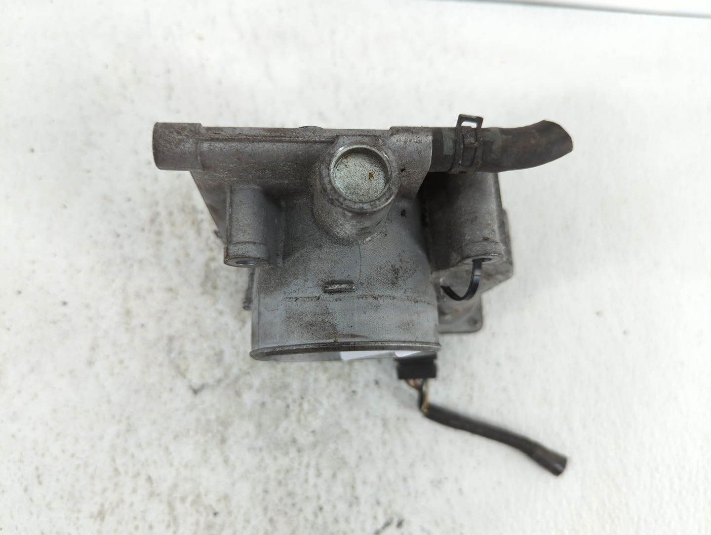2006-2013 Mazda 3 Throttle Body P/N:6M8G-9F991-A L3R4 13 640, L3G2 13 640 A Fits Fits 2006 2007 2008 2009 2010 2011 2012 201