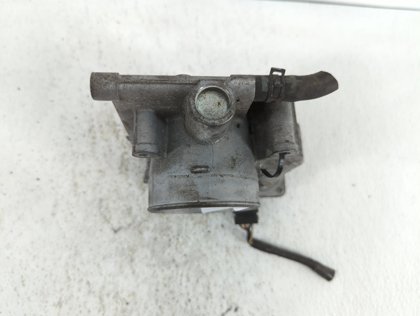 2006-2013 Mazda 3 Throttle Body P/N:6M8G-9F991-A L3R4 13 640, L3G2 13 640 A Fits Fits 2006 2007 2008 2009 2010 2011 2012 201
