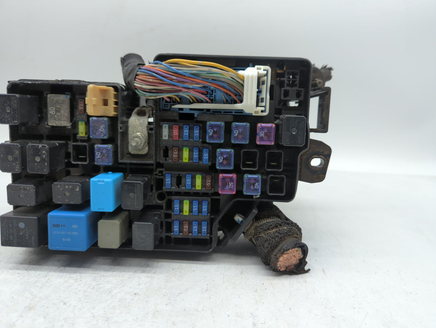 2011 Mazda 3 Fusebox Fuse Box Panel Relay Module P/N:BBM6-66761 Fits OEM Used Auto Parts - Oemusedautoparts1.com