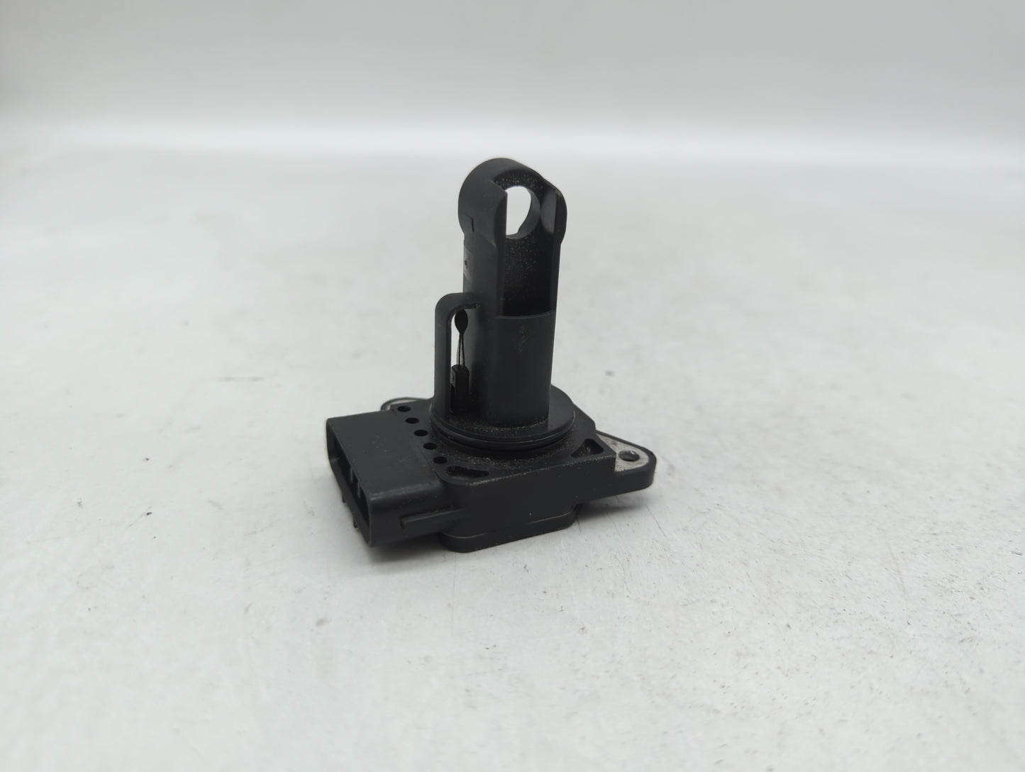 2004-2013 Mazda 3 Mass Air Flow Meter Maf - Oemusedautoparts1.com