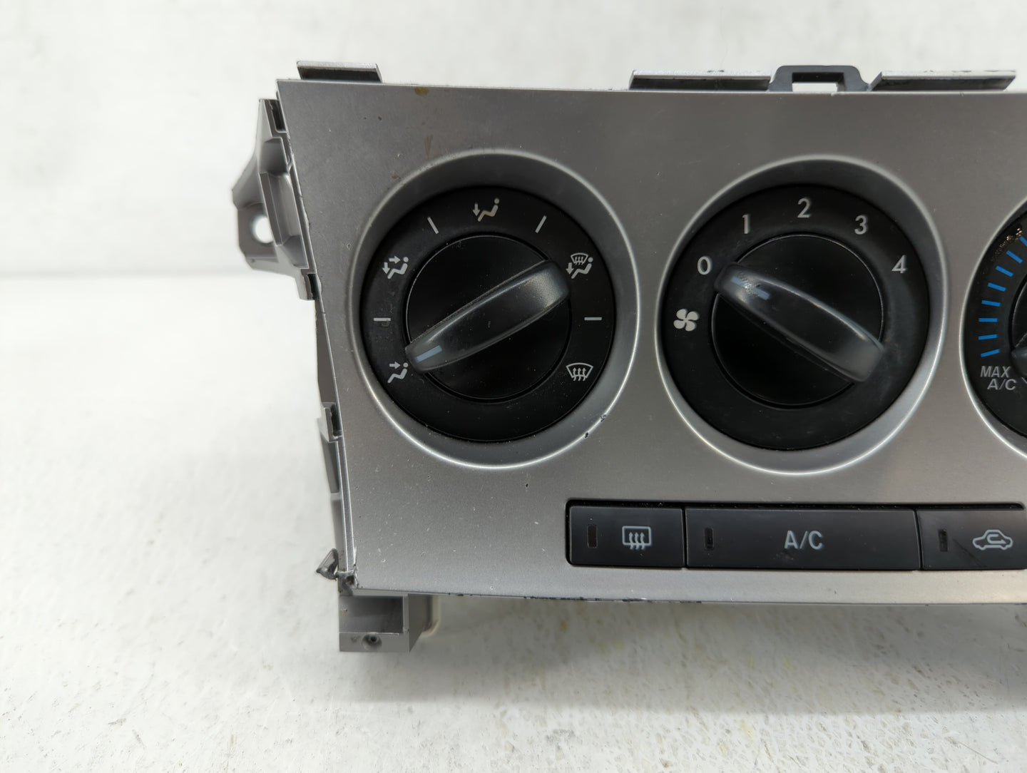 2010-2011 Mazda 3 Climate Control Module Temperature AC/Heater Replacement P/N:BBM4 1E25 BBM4 9K20, BBM4 9F08 Fits Fits 2010