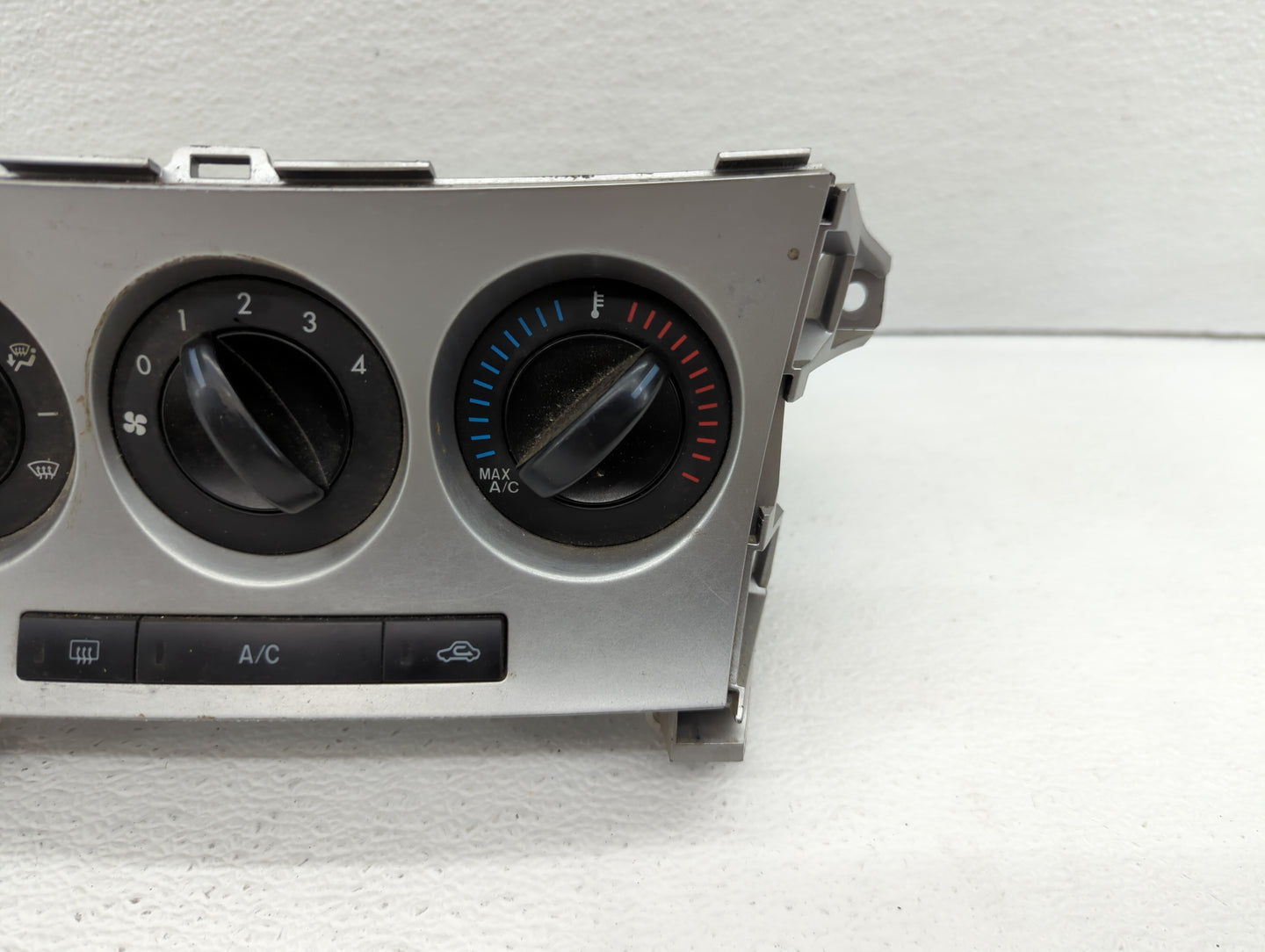 2010-2011 Mazda 3 Climate Control Module Temperature AC/Heater Replacement P/N:BBM4 1E25 BBM4 9K20, BBM4 9F08 Fits Fits 2010