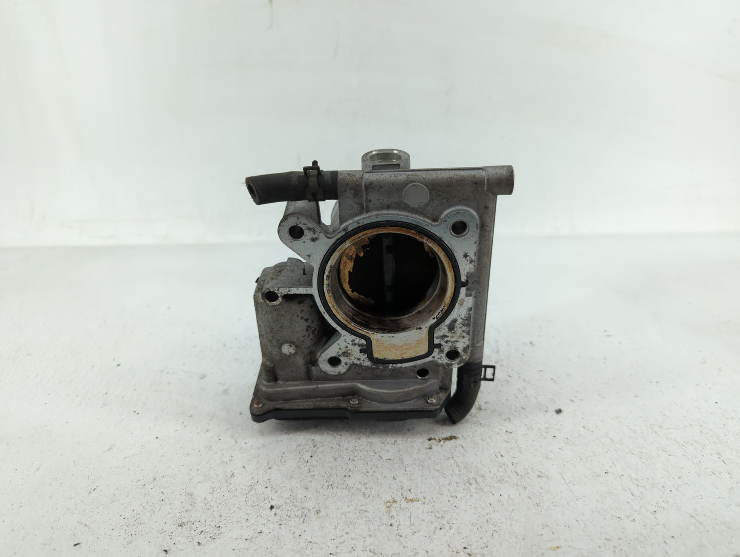 2006-2013 Mazda 3 Throttle Body P/N:L3R4 13 640 L3G2 13 640 A, P53N 13 640 Fits Fits 2006 2007 2008 2009 2010 2011 2012 2013
