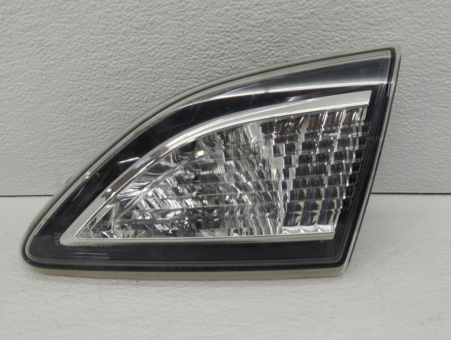 2010-2013 Mazda 3 Tail Light Assembly Passenger Right OEM P/N:P8043 BBM4 51 3F0 Fits Fits 2010 2011 2012 2013 OEM Used Auto 