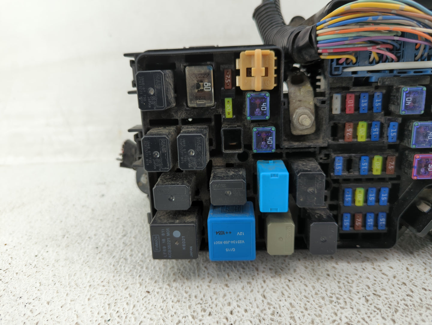 2011 Mazda 3 Fusebox Fuse Box Panel Relay Module P/N:BBM6-66761 Fits OEM Used Auto Parts - Oemusedautoparts1.com