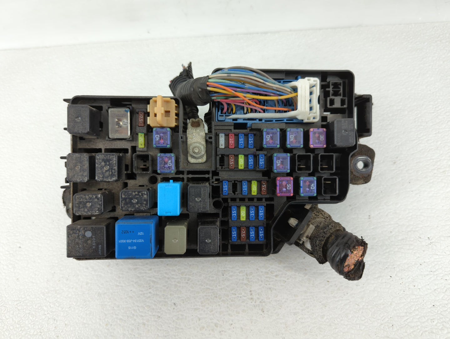 2011 Mazda 3 Fusebox Fuse Box Panel Relay Module P/N:BBM6-66761 Fits OEM Used Auto Parts - Oemusedautoparts1.com