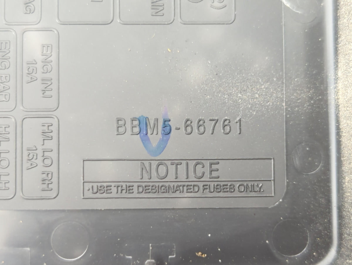 2010-2011 Mazda 3 Fusebox Fuse Box Panel Relay Module P/N:BBM6-66761 Fits Fits 2010 2011 OEM Used Auto Parts - Oemusedautopa