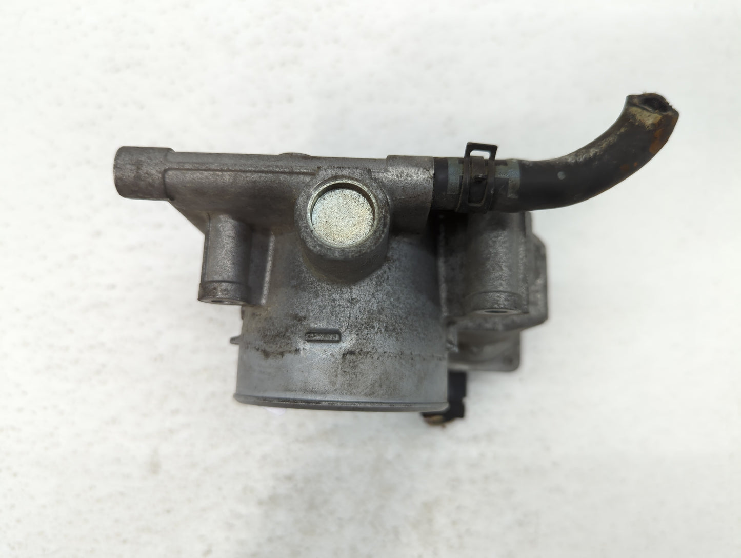 2006-2013 Mazda 3 Throttle Body P/N:L3R4 13 640 L3G2 13 640 A, P53N 13 640 Fits Fits 2006 2007 2008 2009 2010 2011 2012 2013