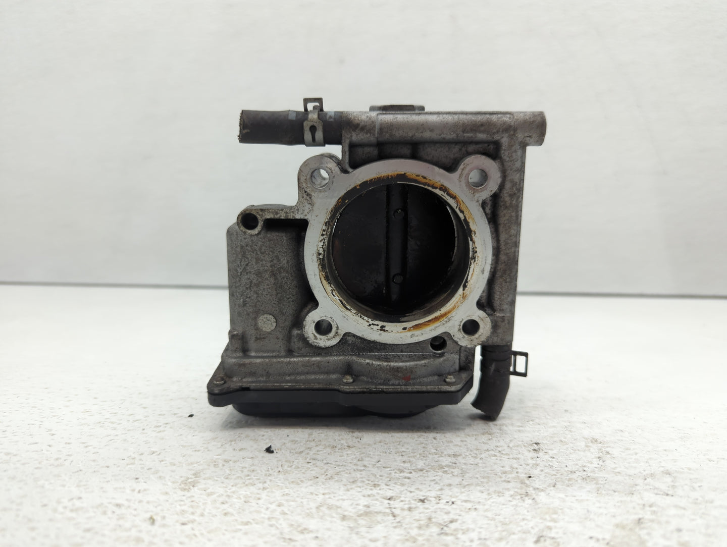 2010-2013 Mazda 3 Throttle Body P/N:9B4G-9F991-A 9B40-9F991 Fits Fits 2009 2010 2011 2012 2013 2014 2015 2016 2017 OEM Used 