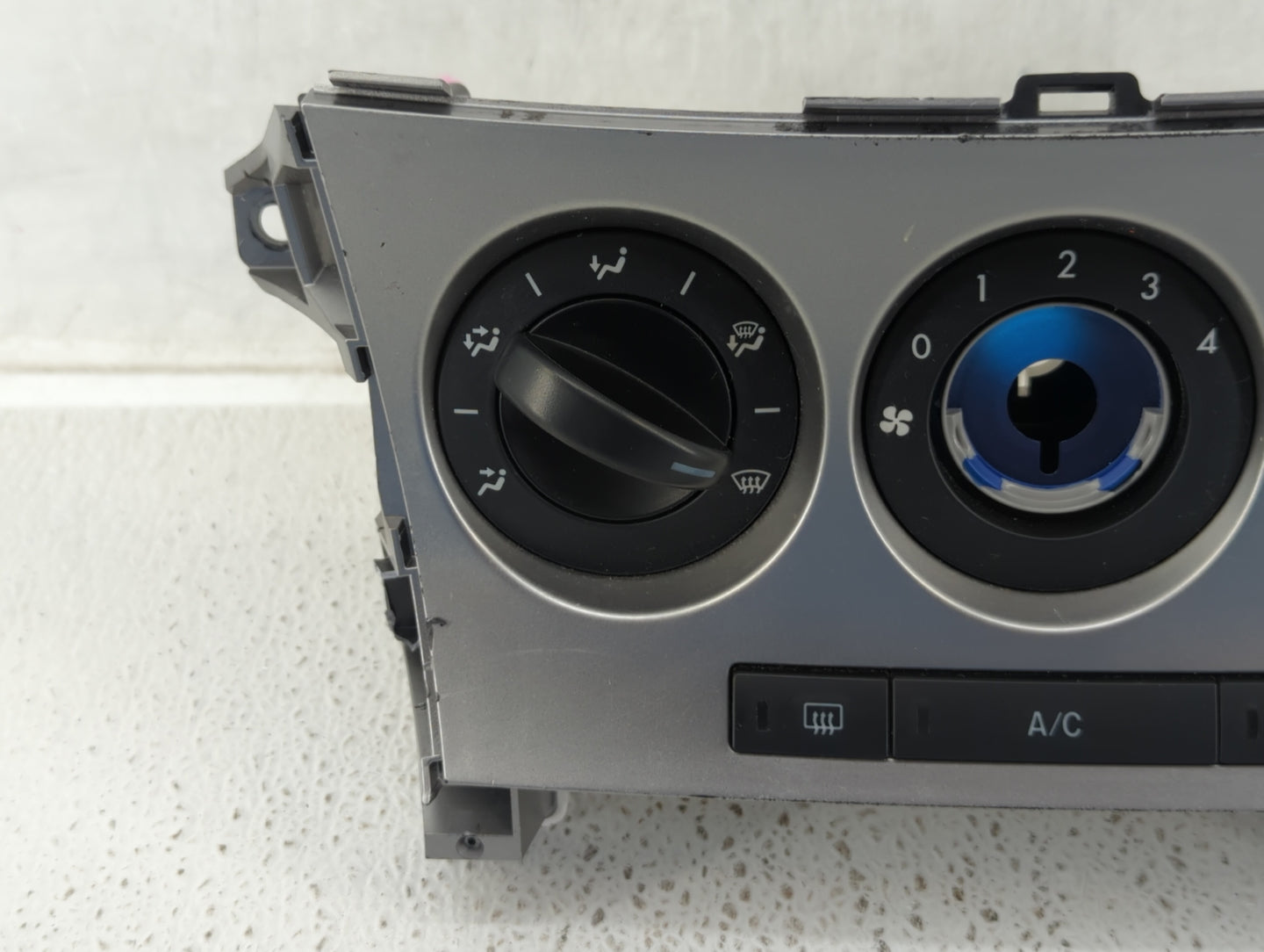 2010-2011 Mazda 3 Climate Control Module Temperature AC/Heater Replacement P/N:BBM4 1C14 BBM5 61 190E Fits Fits 2010 2011 OE