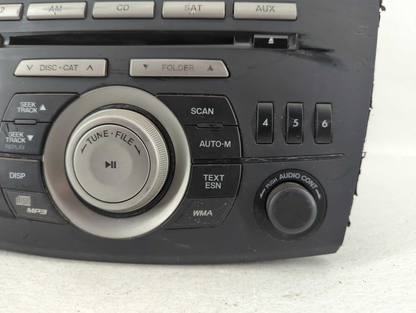 2011 Mazda 3 Radio AM FM Cd Player Receiver Replacement P/N:BBM5 66 AR0 Fits OEM Used Auto Parts - Oemusedautoparts1.com
