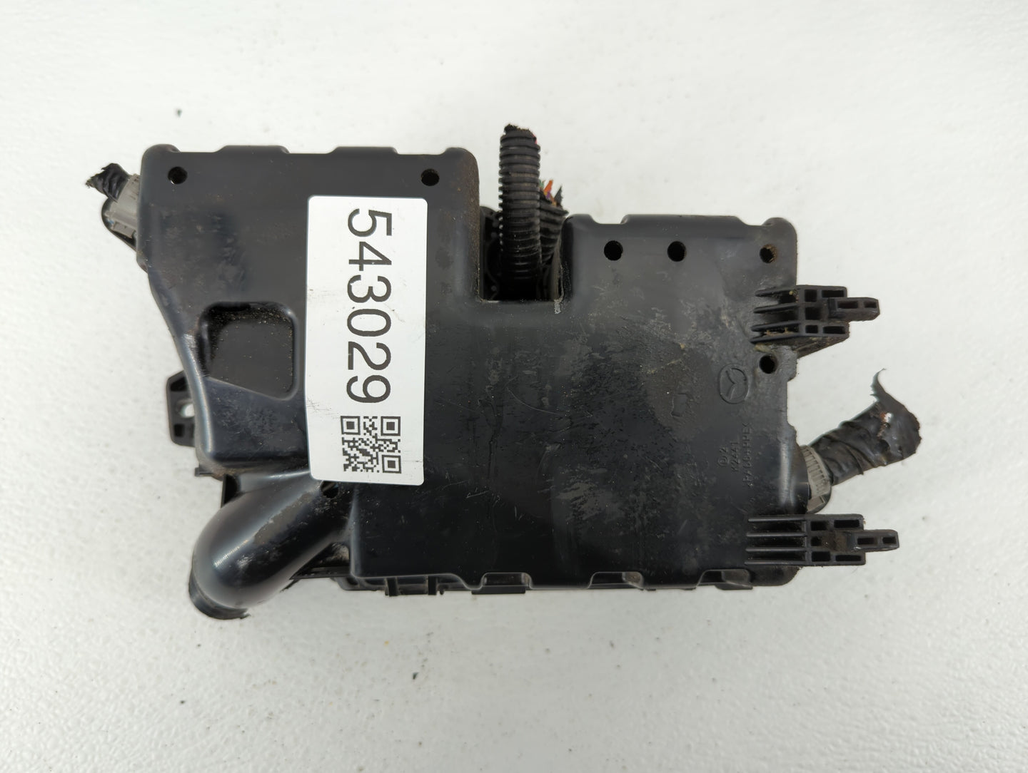 2011 Mazda 3 Fusebox Fuse Box Relay Module Tipm Bbm6-66761 - Oemusedautoparts1.com