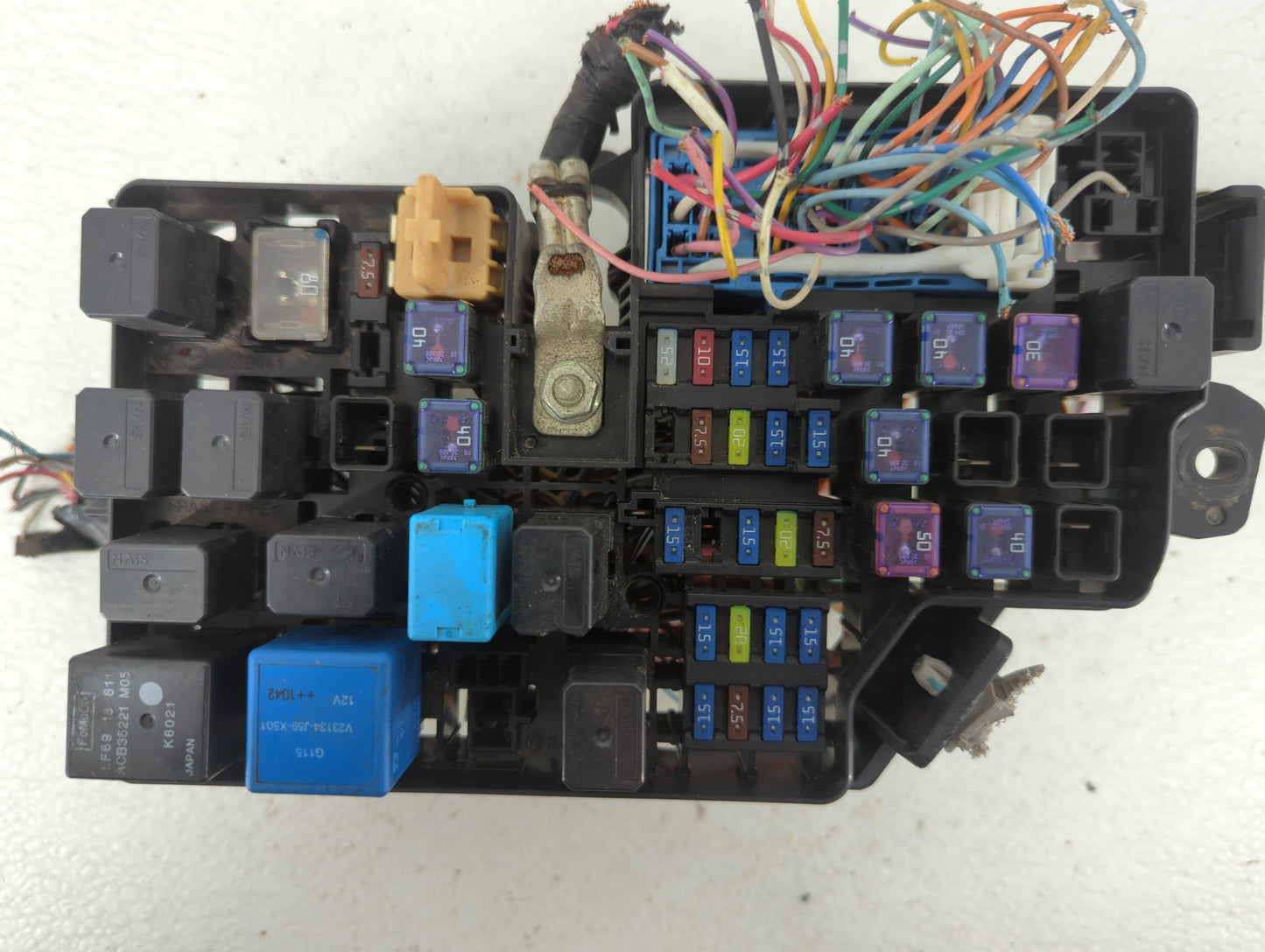 2011-2012 Mazda 3 Chassis Control Module Ccm Bcm Body Control - Oemusedautoparts1.com