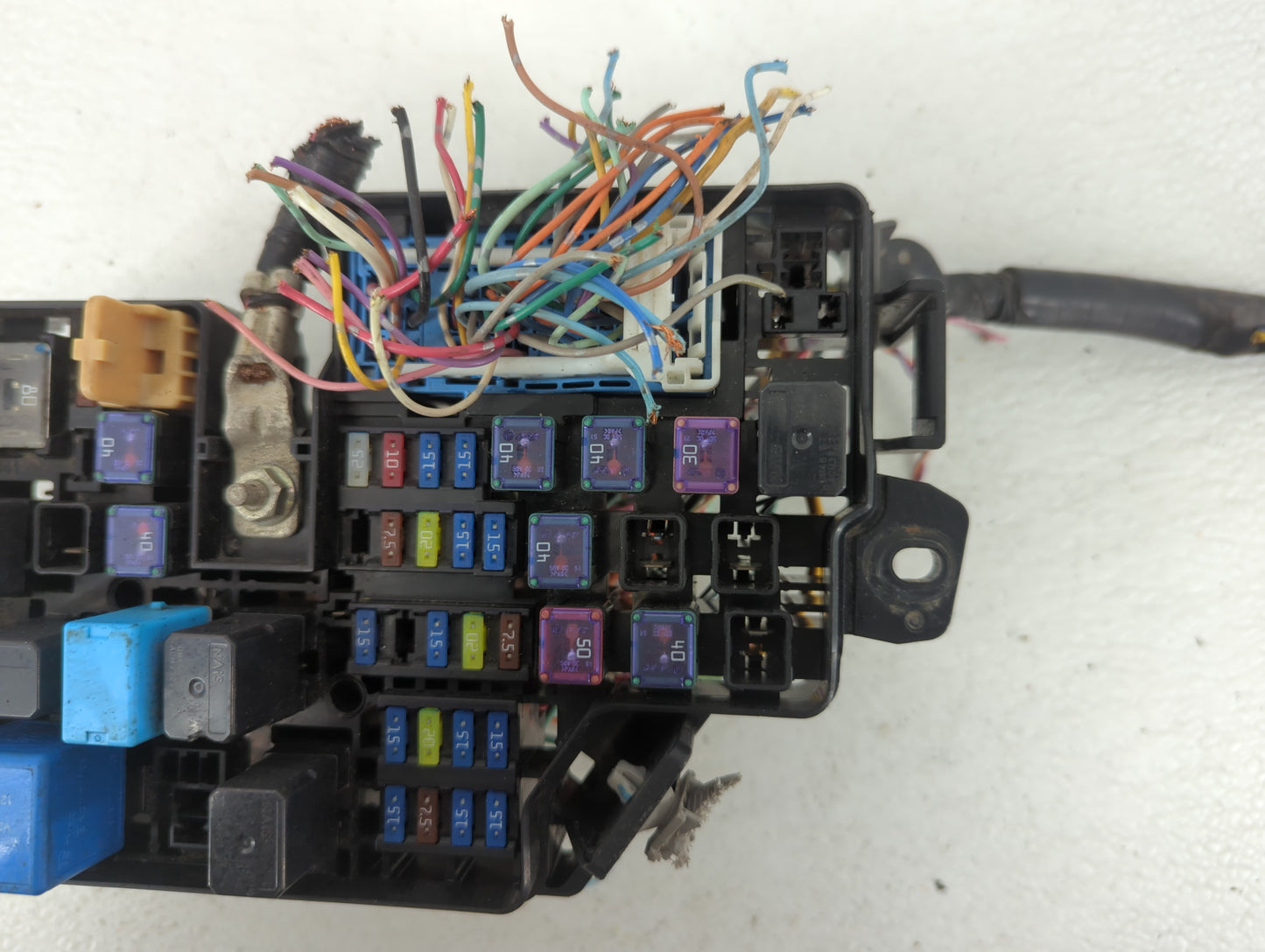 2011-2012 Mazda 3 Chassis Control Module Ccm Bcm Body Control - Oemusedautoparts1.com