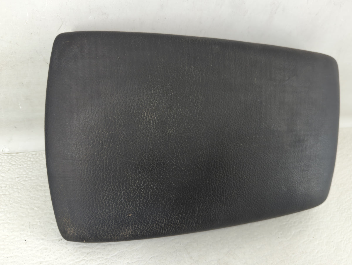 2011 Mazda 3 Center Console Armrest Cover Lid 548563 - Oemusedautoparts1.com