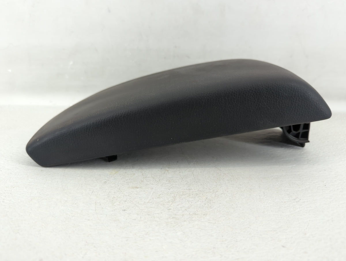 2011 Mazda 3 Center Console Armrest Cover Lid 548563 - Oemusedautoparts1.com