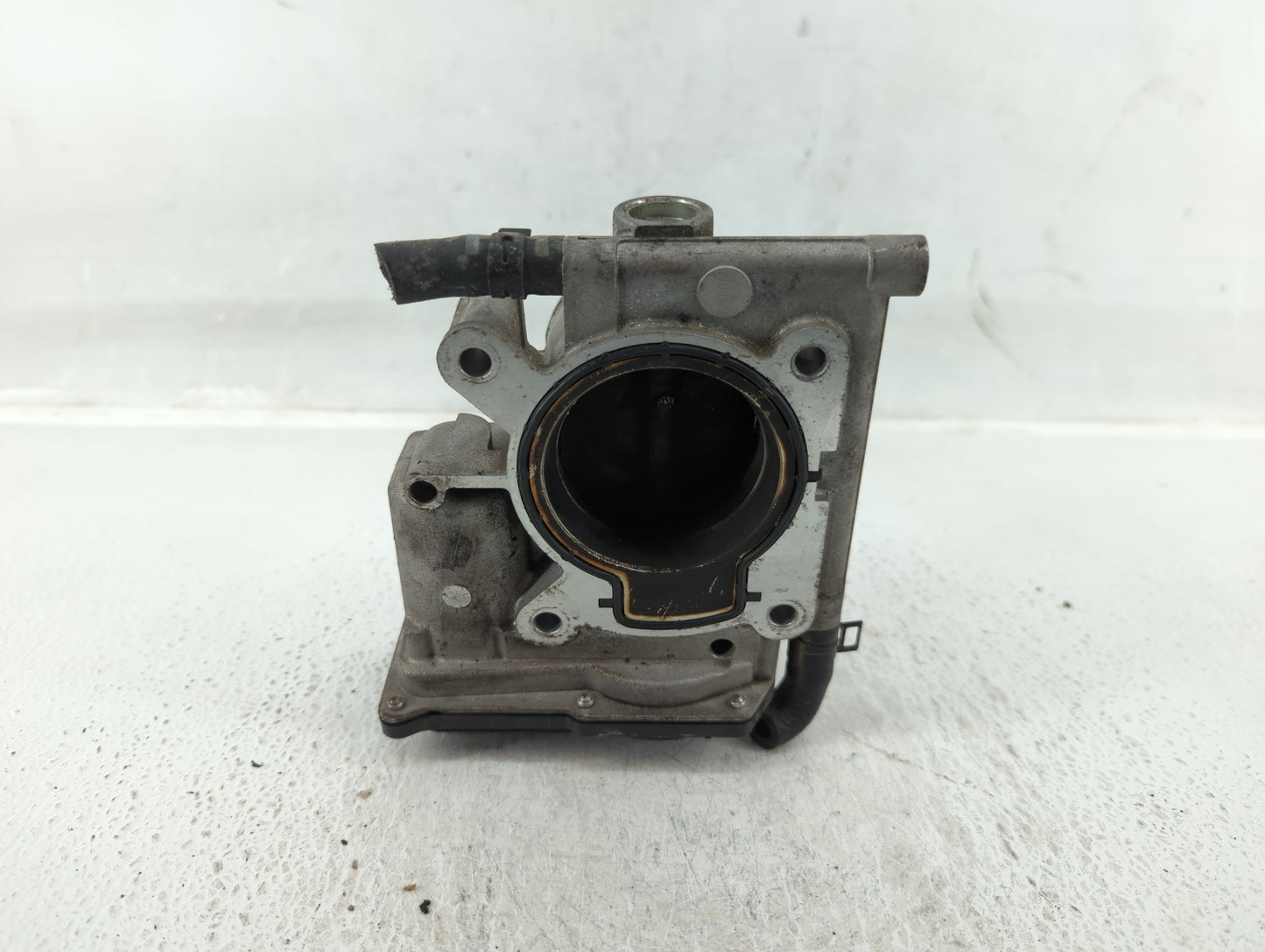 2006-2013 Mazda 3 Throttle Body P/N:L3R4 13 640 Fits Fits 2006 2007 2008 2009 2010 2011 2012 2013 OEM Used Auto Parts - Oemu
