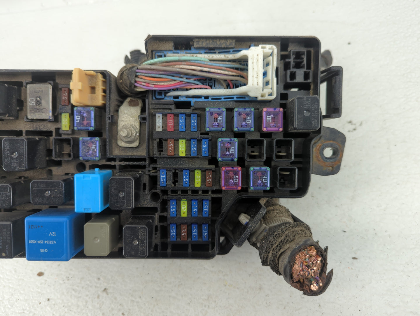 2011-2012 Mazda 3 Chassis Control Module Ccm Bcm Body Control |bbm6-66761 - Oemusedautoparts1.com