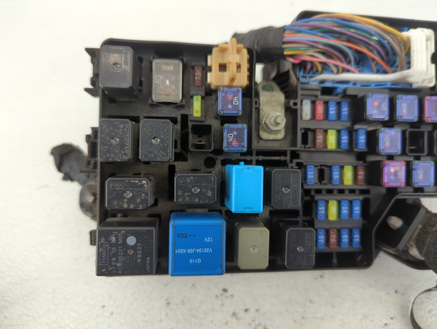 2011-2012 Mazda 3 Chassis Control Module Ccm Bcm Body Control - Oemusedautoparts1.com