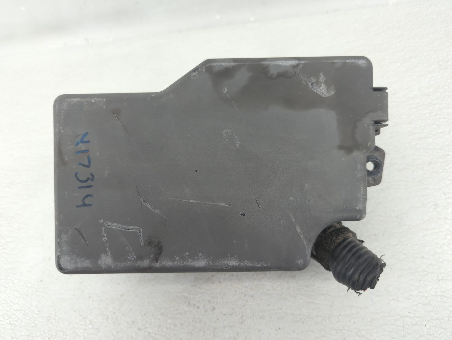 2011-2012 Mazda 3 Chassis Control Module Ccm Bcm Body Control Bbm6-66761 - Oemusedautoparts1.com