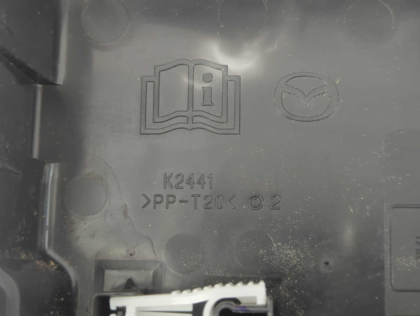 2011-2012 Mazda 3 Chassis Control Module Ccm Bcm Body Control Bbm6-66761 - Oemusedautoparts1.com