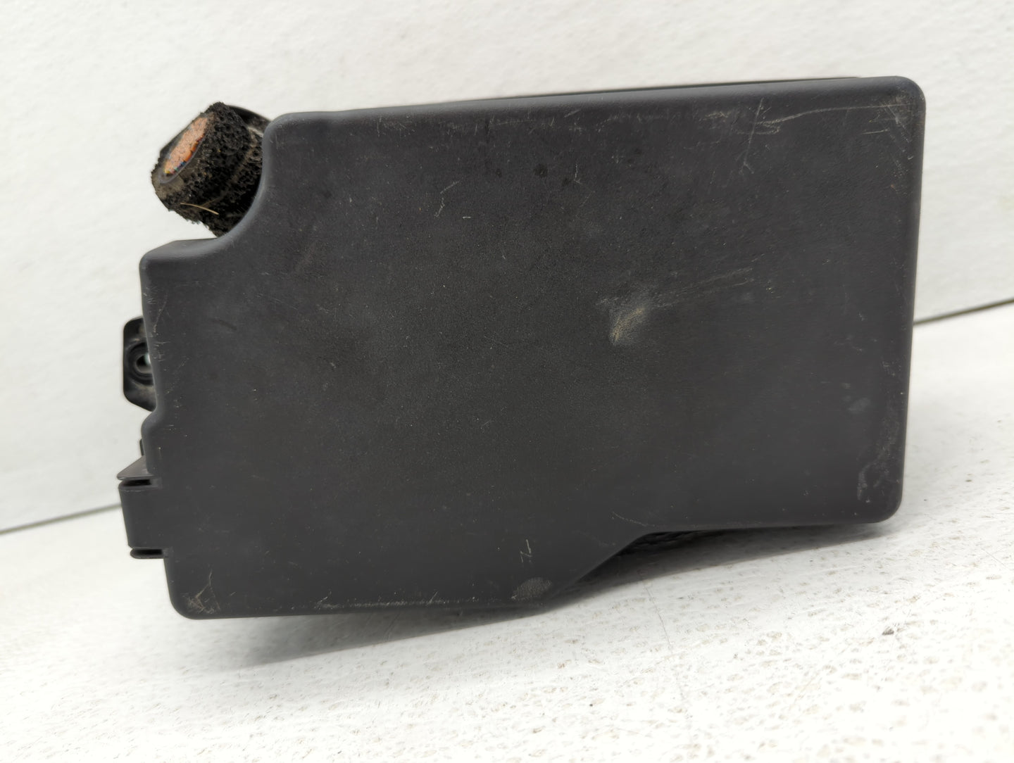 2011-2012 Mazda 3 Chassis Control Module Ccm Bcm Body Control - Oemusedautoparts1.com