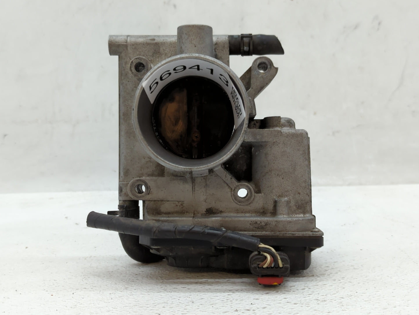 2006-2013 Mazda 3 Throttle Body P/N:6M8G-A Fits Fits 2006 2007 2008 2009 2010 2011 2012 2013 OEM Used Auto Parts - Oemusedau