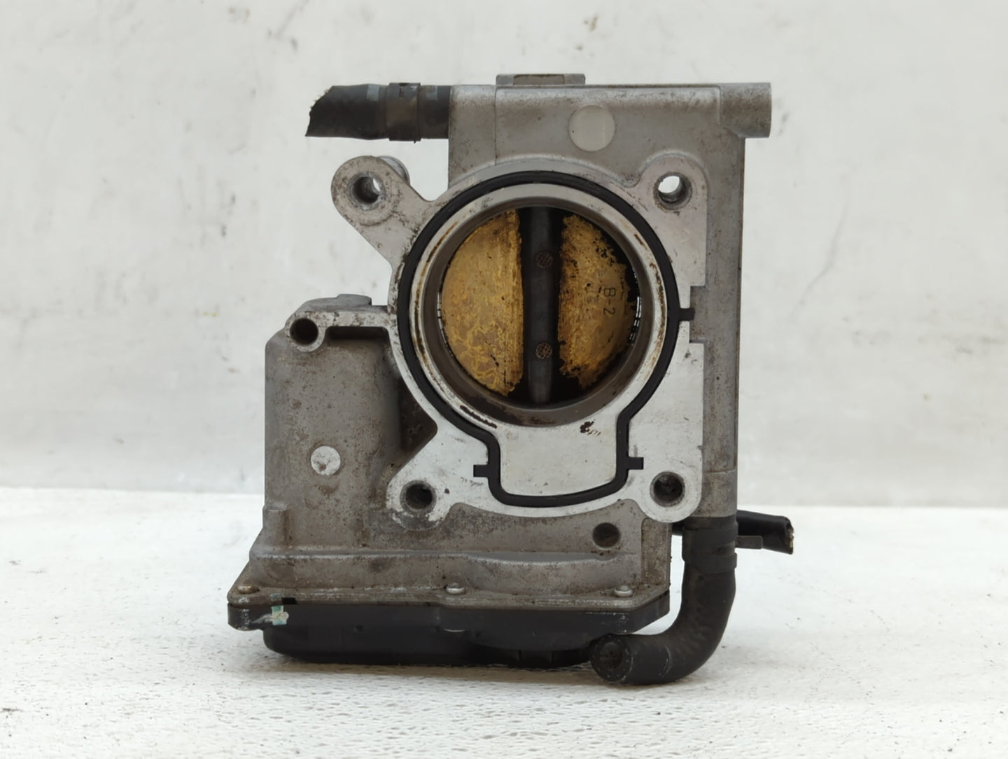 2006-2013 Mazda 3 Throttle Body P/N:6M8G-A Fits Fits 2006 2007 2008 2009 2010 2011 2012 2013 OEM Used Auto Parts - Oemusedau
