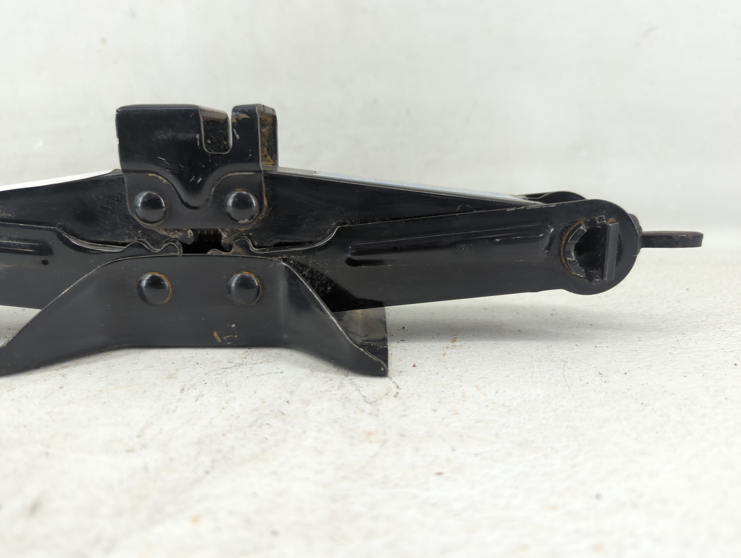 2011 Mazda 3 Spare Scissor Car Jack - Oemusedautoparts1.com