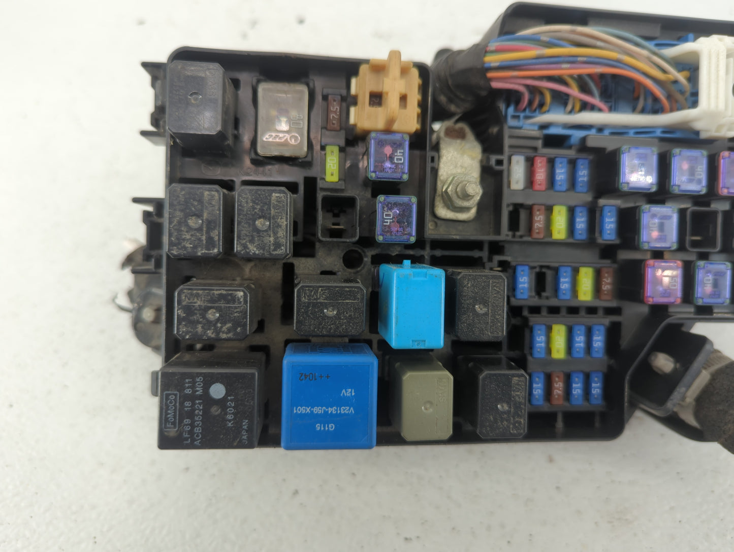2011 Mazda 3 Fusebox Fuse Box Panel Relay Module P/N:BBM6-66761 Fits OEM Used Auto Parts - Oemusedautoparts1.com