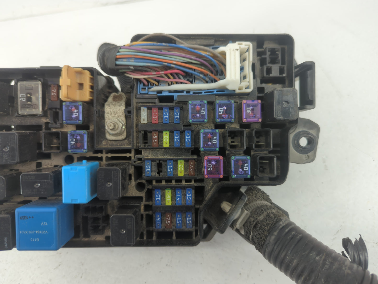 2011 Mazda 3 Fusebox Fuse Box Panel Relay Module P/N:BBM6-66761 Fits OEM Used Auto Parts - Oemusedautoparts1.com
