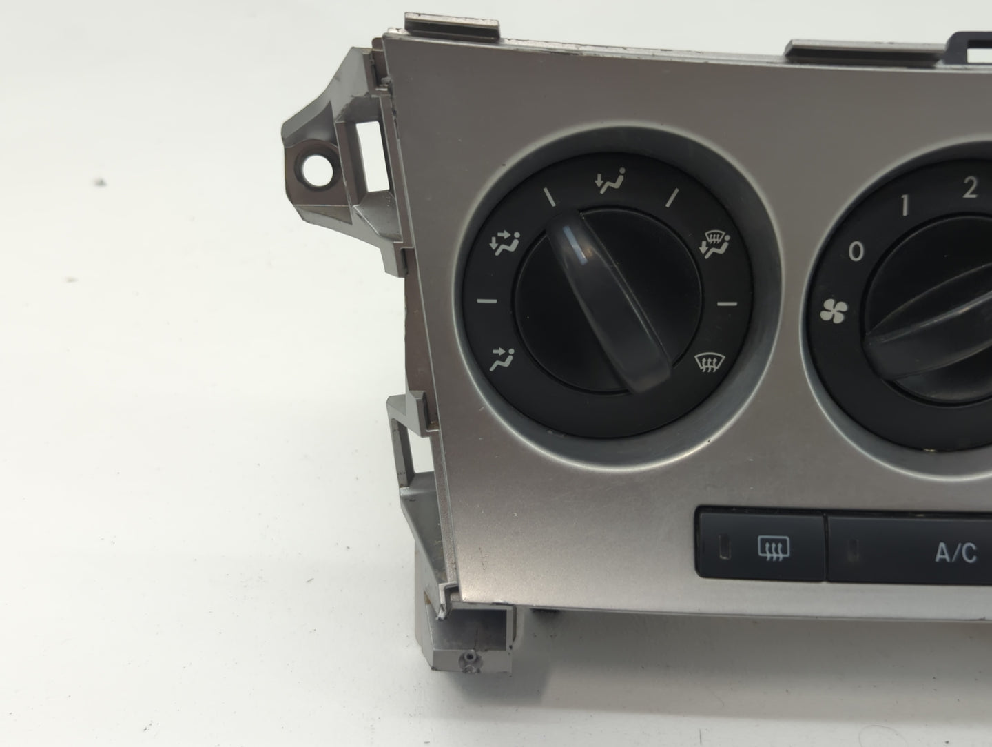 2010-2011 Mazda 3 Climate Control Module Temperature AC/Heater Replacement P/N:BBM4 1B21 Fits Fits 2010 2011 OEM Used Auto P