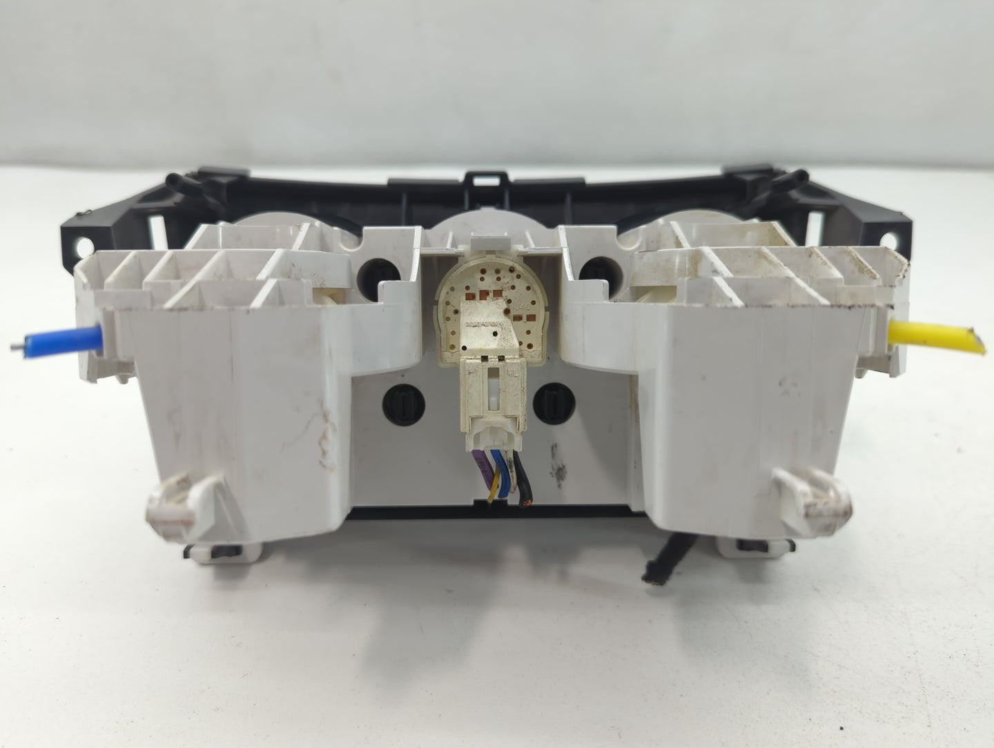 2010-2011 Mazda 3 Climate Control Module Temperature AC/Heater Replacement P/N:BBM4 1B21 Fits Fits 2010 2011 OEM Used Auto P