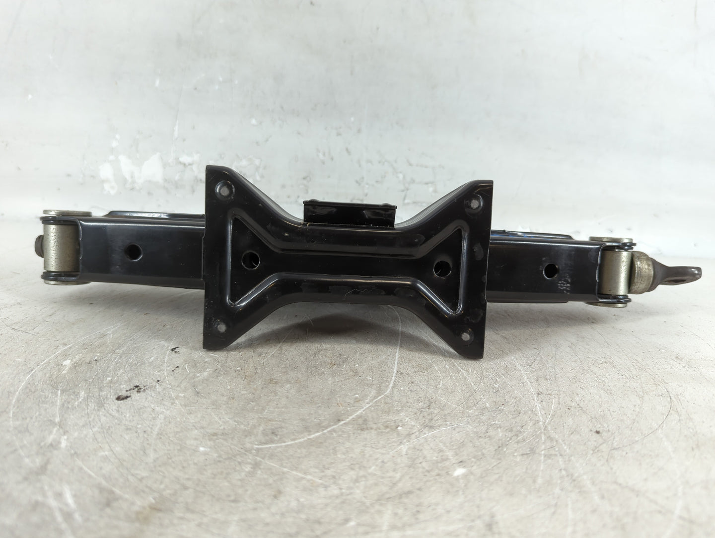 2011 Mazda 3 Spare Scissor Car Jack 774444 - Oemusedautoparts1.com