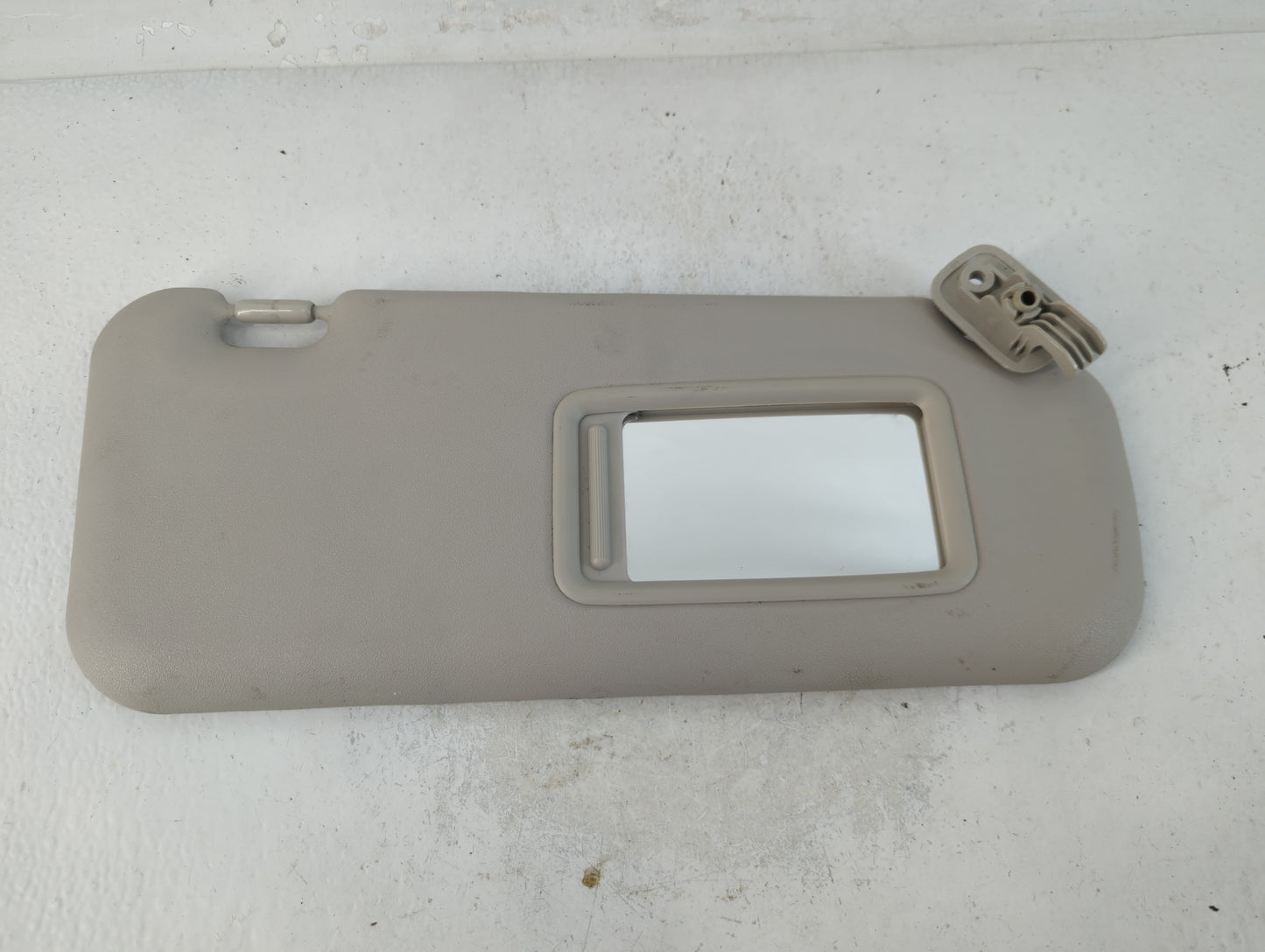 2010-2013 Mazda 3 Sun Visor Shade Replacement Passenger Right Mirror Fits Fits 2010 2011 2012 2013 OEM Used Auto Parts - Oem