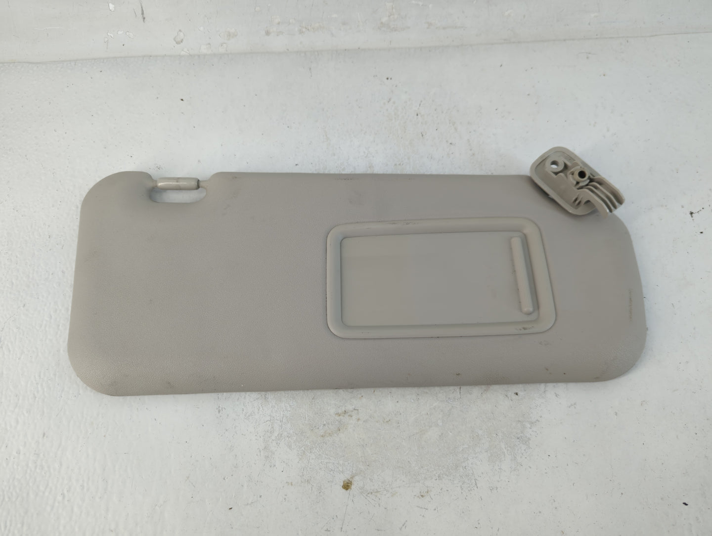 2010-2013 Mazda 3 Sun Visor Shade Replacement Passenger Right Mirror Fits Fits 2010 2011 2012 2013 OEM Used Auto Parts - Oem