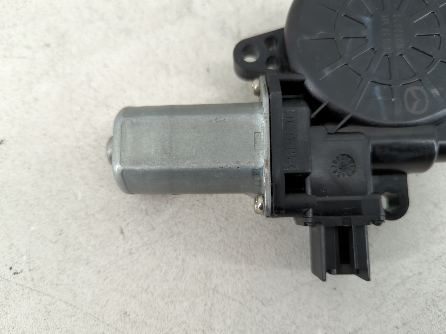 2010-2013 Mazda 3 Passenger Front Right Power Window Motor - Oemusedautoparts1.com