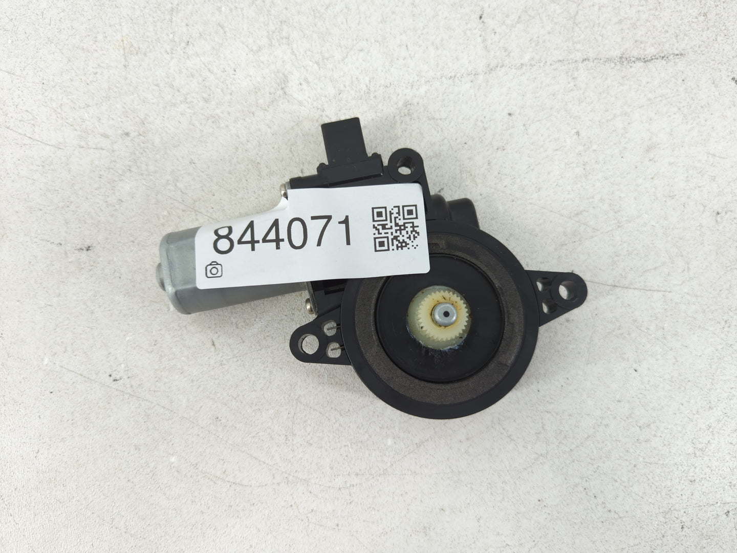 2010-2013 Mazda 3 Passenger Front Right Power Window Motor - Oemusedautoparts1.com