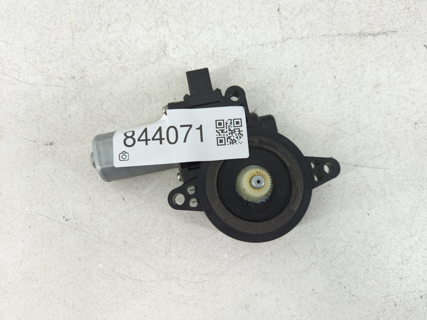 2010-2013 Mazda 3 Passenger Front Right Power Window Motor - Oemusedautoparts1.com