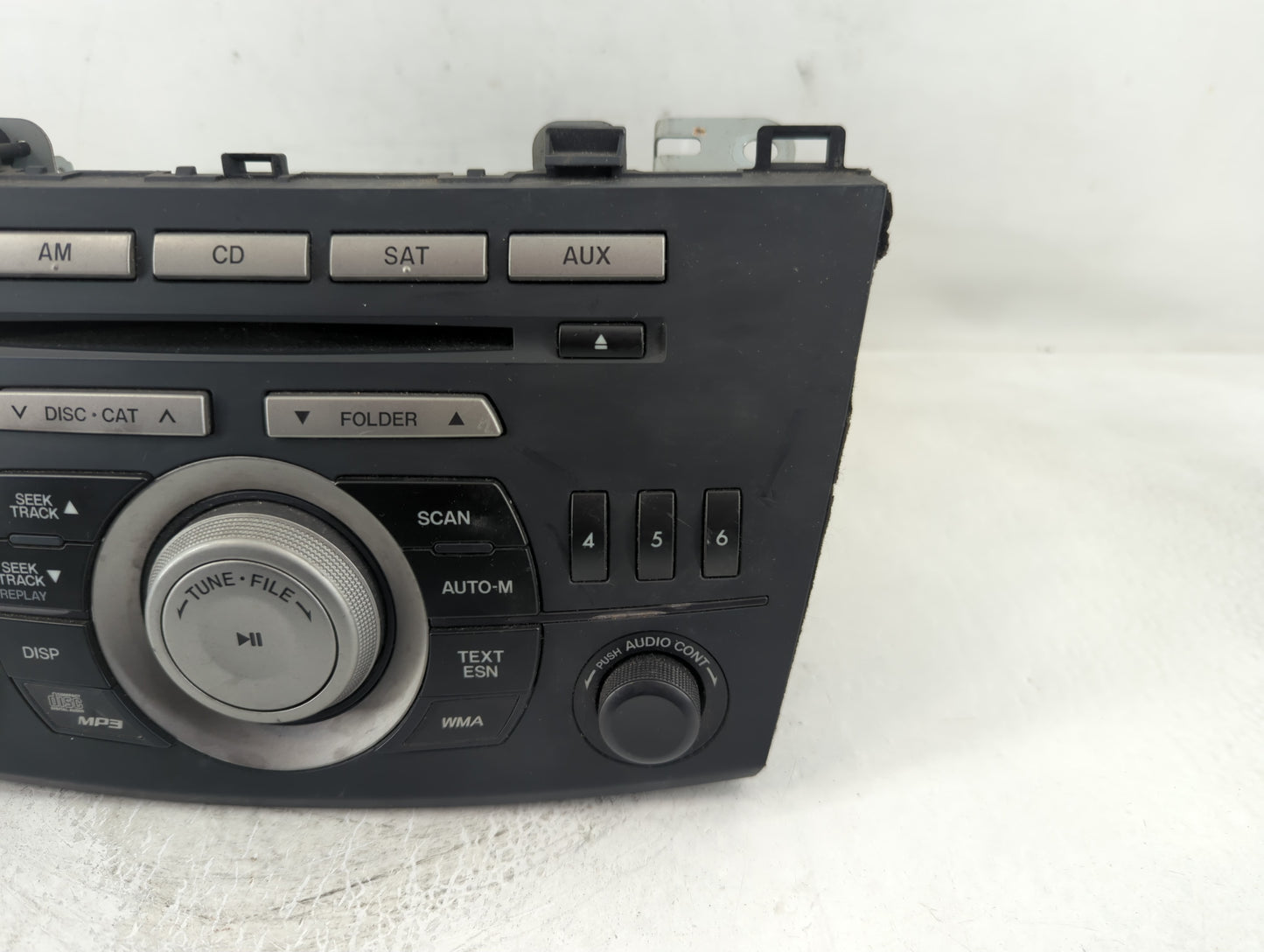 2011 Mazda 3 Radio AM FM Cd Player Receiver Replacement P/N:BBM5 66 AR0 14792746 Fits OEM Used Auto Parts - Oemusedautoparts