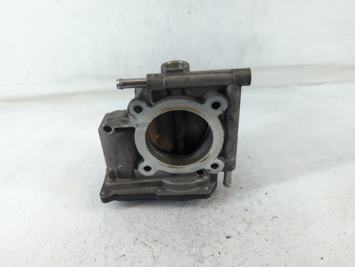 2009-2013 Mazda 6 Throttle Body P/N:9B4G-9F991-A Fits Fits 2009 2010 2011 2012 2013 2014 2015 2016 2017 OEM Used Auto Parts 