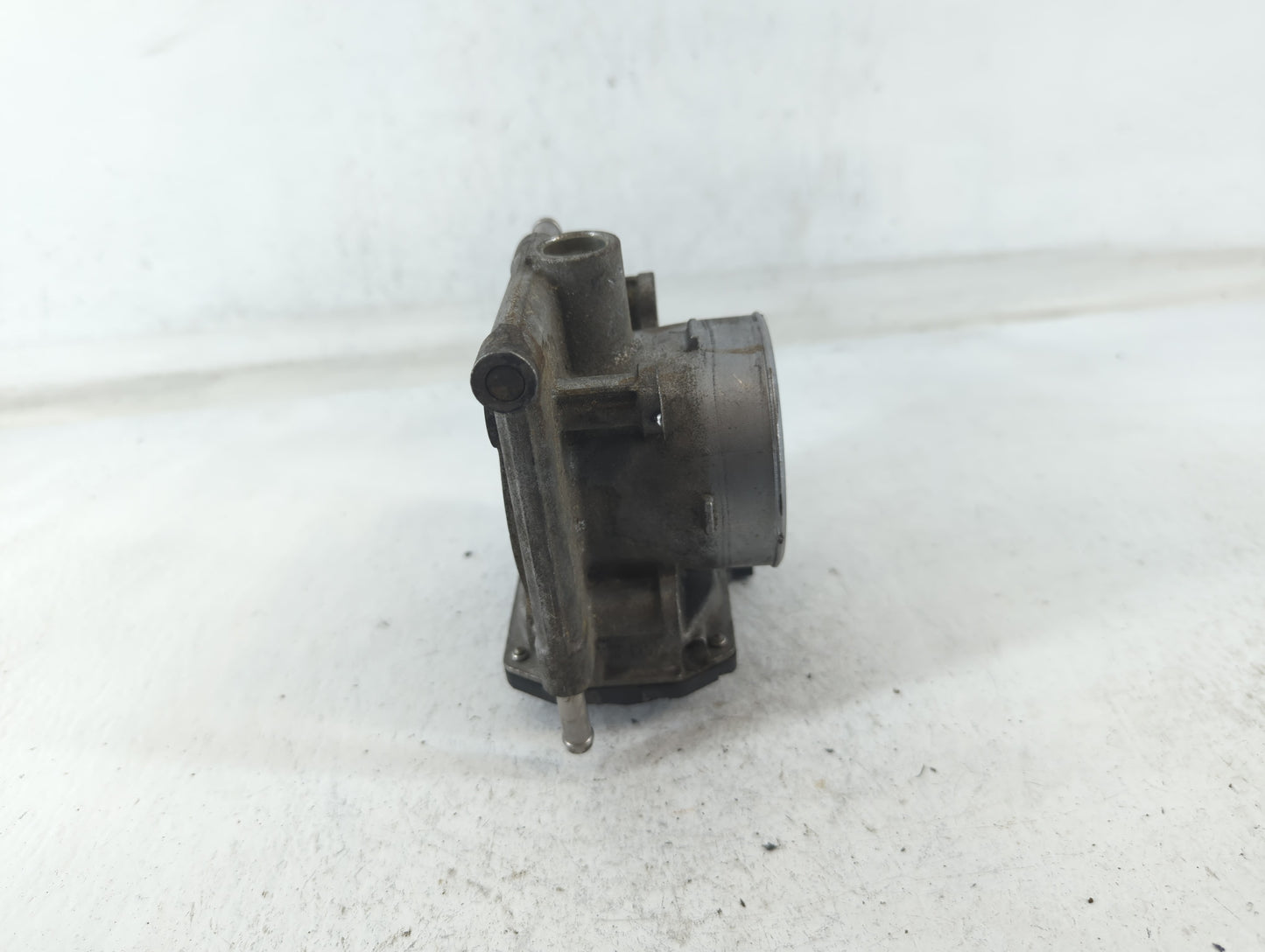 2009-2013 Mazda 6 Throttle Body P/N:9B4G-9F991-A Fits Fits 2009 2010 2011 2012 2013 2014 2015 2016 2017 OEM Used Auto Parts 